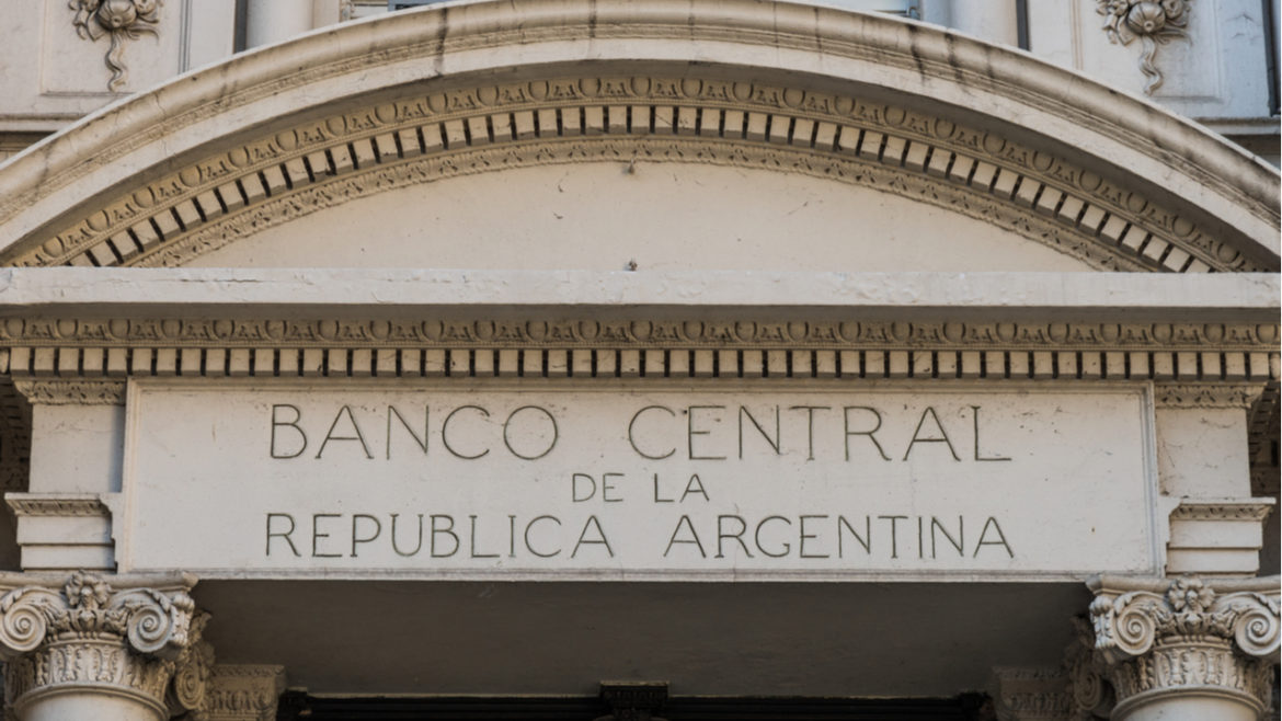 Central Bank of Argentina President Hints at Possible Regulation of Bitcoin in Payment Systems