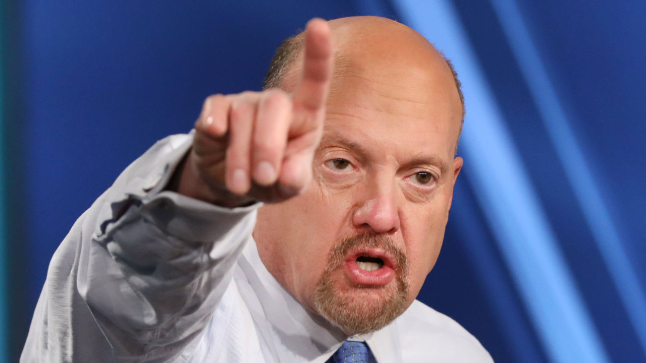 Mad Money Jim Cramer 'Begs' Crypto Investors to Take Profits — Says 'I Don't Want You to Lose Money'