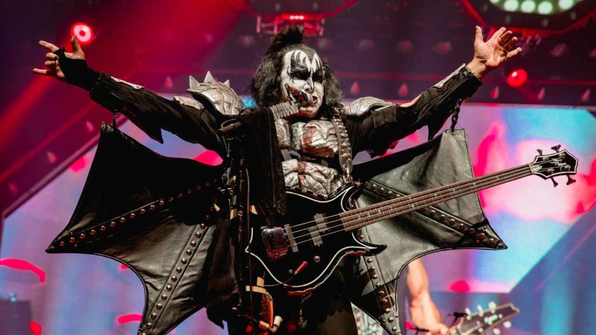 Rock Legend Gene Simmons Owns 14 Cryptocurrencies — ‘I Have Not Sold a Single Position Since the Downturn’