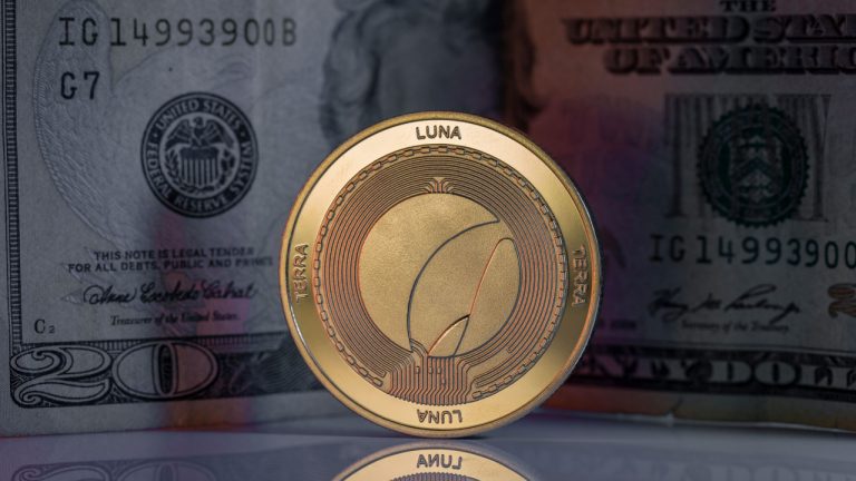 Biggest Movers: LUNC up 20% on Saturday, XRP Moves Towards 1-Week High