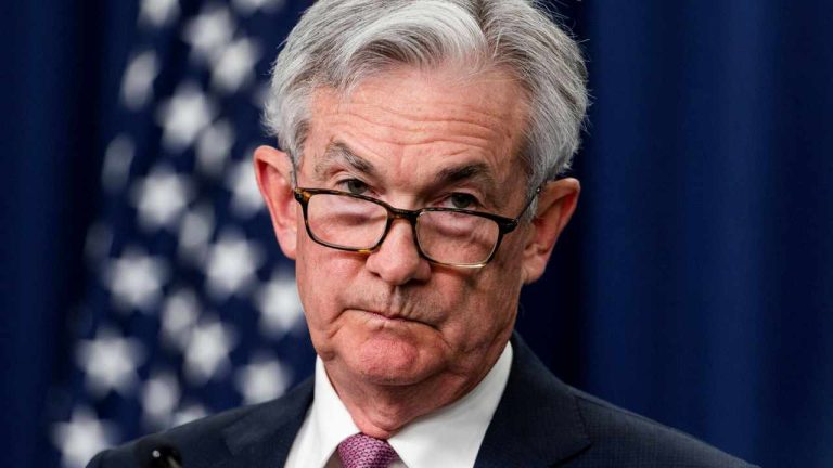 Fed Chair Powell Says ‘Very Premature’ to Pause Interest Rate Hikes — Economist Warns It Will Crash Economy